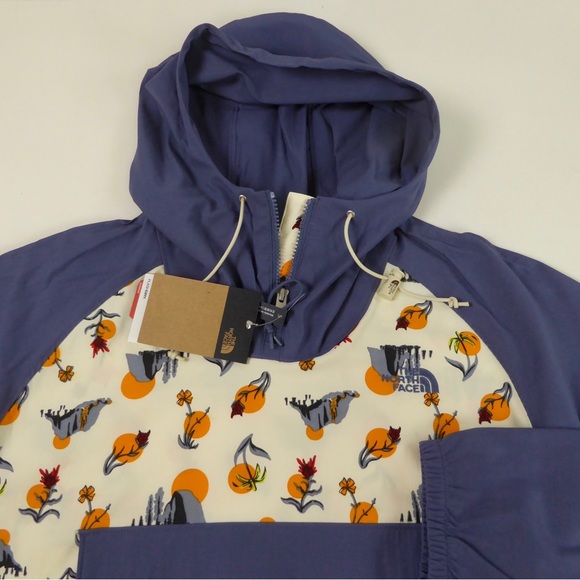 The North Face Class V Mountain Printed Packable Hoodie NWT